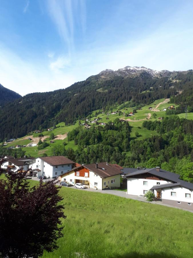 Haus Gabriele Appartement Gaschurn Buitenkant foto