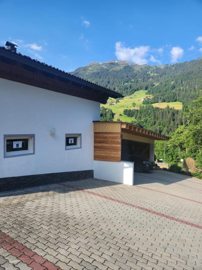 Haus Gabriele Appartement Gaschurn Buitenkant foto