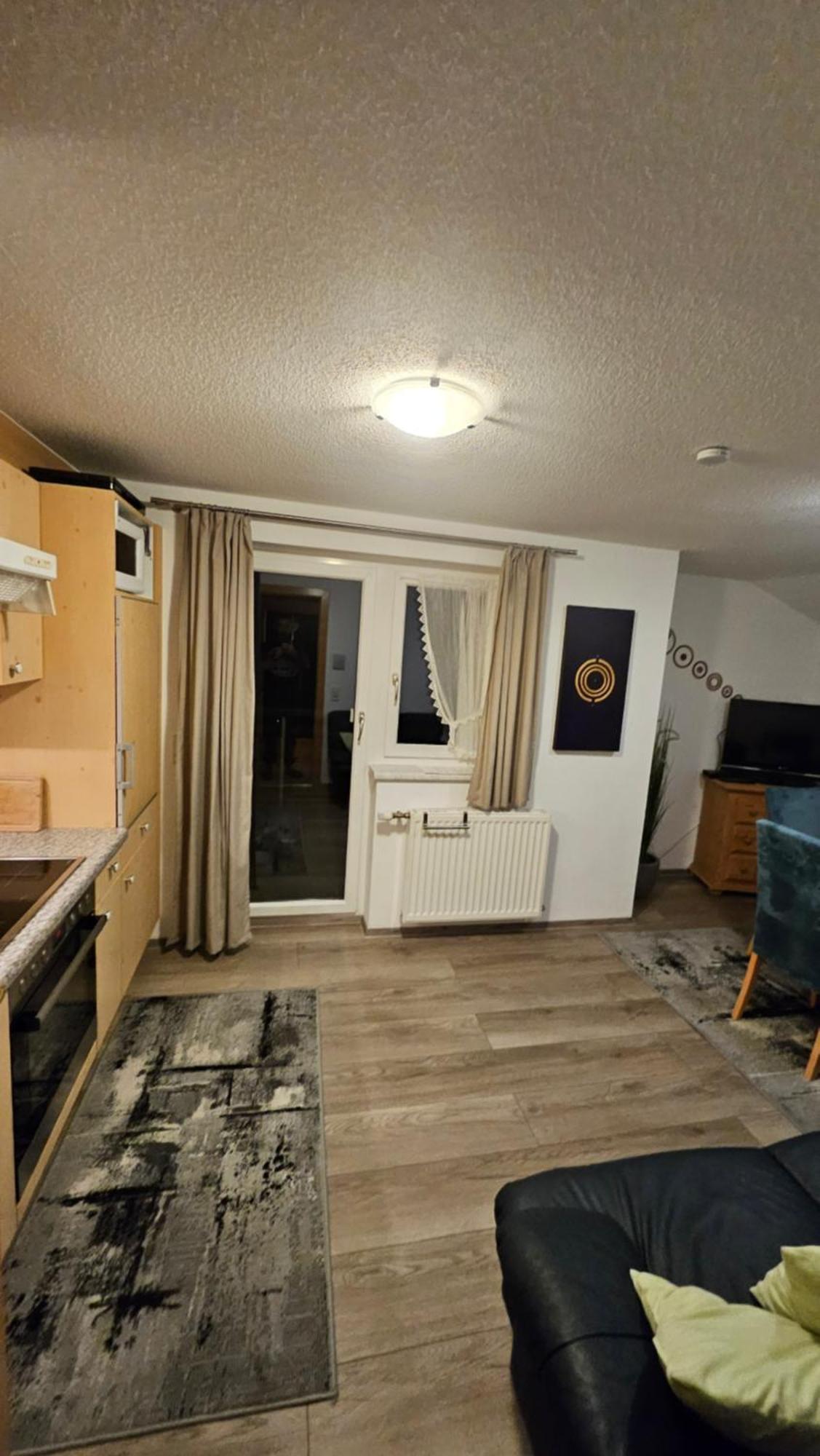 Haus Gabriele Appartement Gaschurn Kamer foto